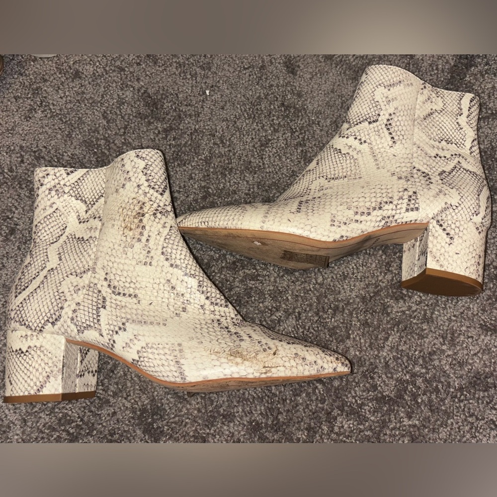 Dolce Vita White Snake-Print Ankle Boots - Picture 2 of 5
